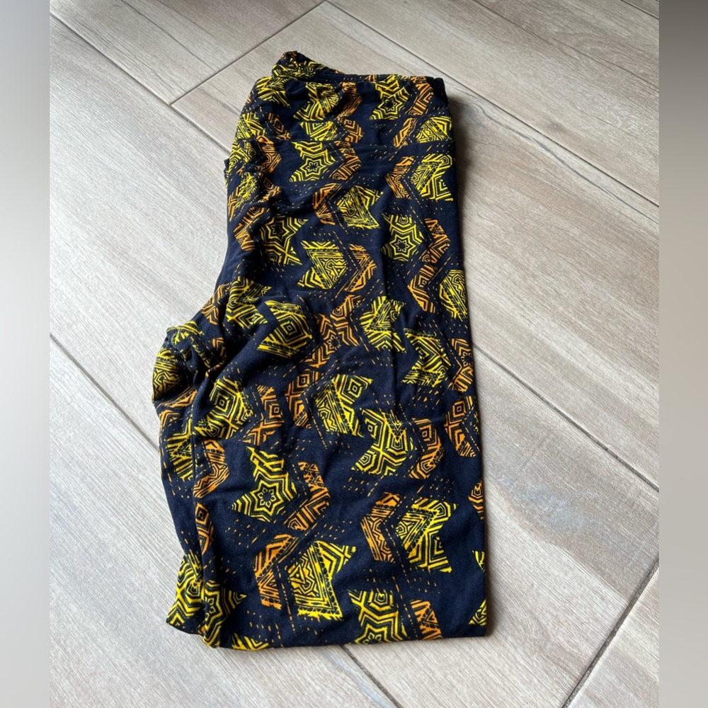 LuLaRoe tribal print talll and curvy